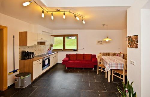 Ramsau im Zillertal Apartment | Pet-Friendly Apartment Oberbichl with Exceptional Guest Ratings