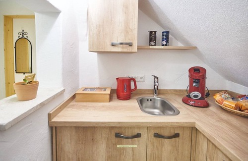 Altotting Apartment | Barrier-Free Apartment Oberstadel: Perfect for 4 Guests!