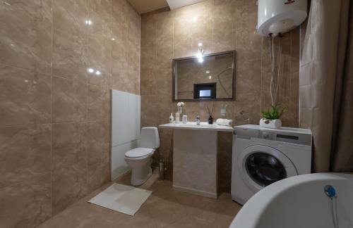 Obolon' Apartment | Stylish Apartments with Jacuzzi on Obolonskaya Embankment