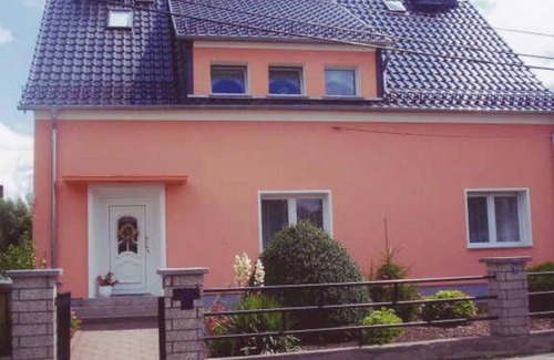Allstedt Apartment | Family-Friendly Apartment OG in Blesse Allstedt – Rated 9.4