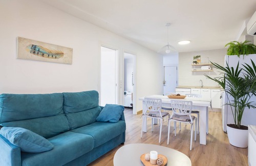 Gandia Apartment | Cozy Apartment 'Old Town Gandía' with Oceanfront Views
