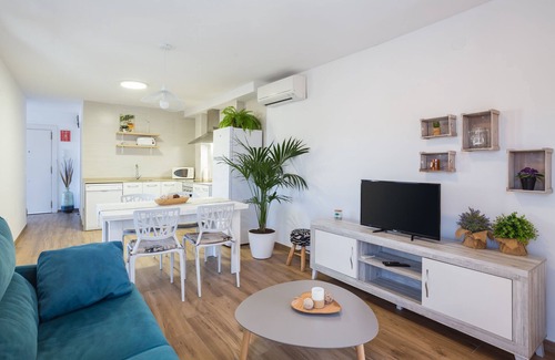 Gandia Apartment | Cozy Apartment 'Old Town Gandía' with Oceanfront Views