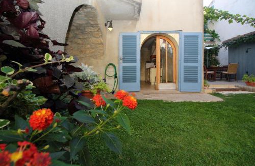 Punat Apartment | Exceptional Apartment Olive Garden: 4-Star Family Retreat