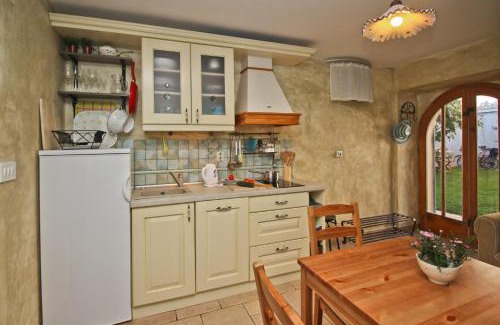 Punat Apartment | Exceptional Apartment Olive Garden: 4-Star Family Retreat