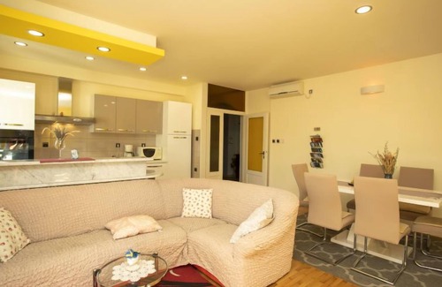 Pican Apartment | Oceanfront Apartment Olivia by Interhome - Rated 9.8/10