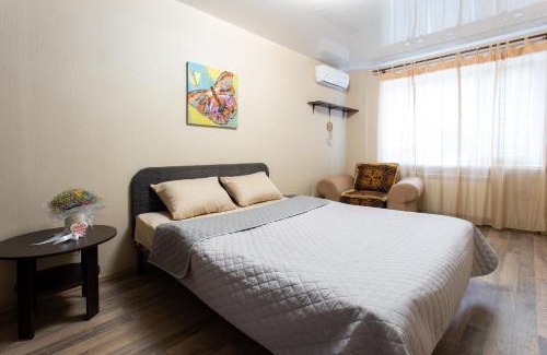 Dzerzhyns'kyi District Apartment | Cozy Apartment on 23 Serpnya with Family-Friendly Amenities