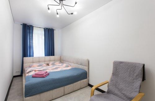 Dzerzhyns'kyi District Apartment | Cozy Apartment on 23 Serpnya with Family-Friendly Amenities