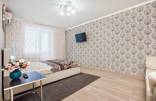 Tolyatti Apartment | Highly Rated Apartment on 70 let Oktyabrya with Accessibility