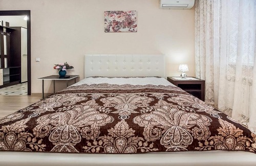 Tolyatti Apartment | Highly Rated Apartment on 70 let Oktyabrya with Accessibility