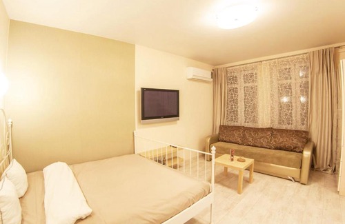 Nizhniy Novgorod City Centre Apartment | Top-Rated Apartment on Belinskogo with Wheelchair Access