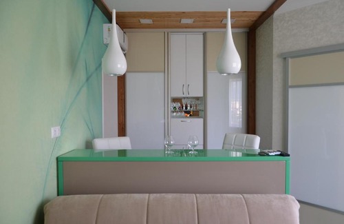Gelendzhik Apartment | Oceanfront Apartment on Central Seaside - Guest Rated 10/10