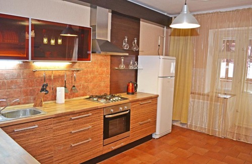 Novo-Savinovskiy Apartment | Inviting Apartment on Chetaeva 28 with Top Amenities