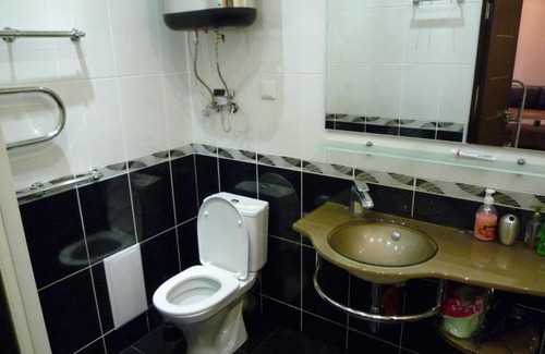 Petrozavodsk Apartment | Top-Rated Apartment on Engelsa: Ideal for Families