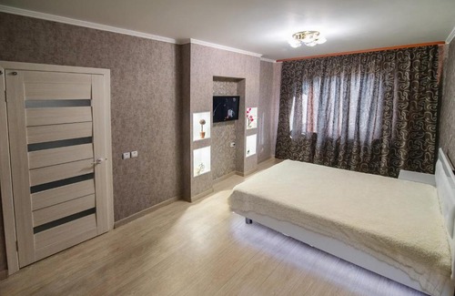 Yuzhno-Sakhalinsk Apartment | Highly Rated Apartment on Esenina 7 for Your Stay
