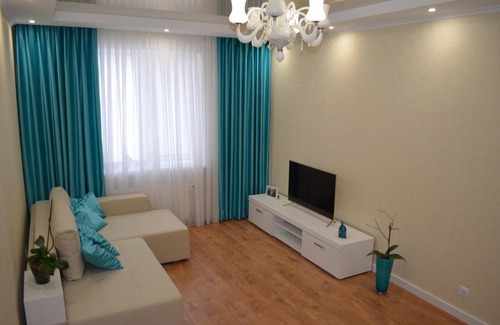 Rivne Apartment | Highly Rated Apartment with Hot Tub on Getmana Vigovskogo