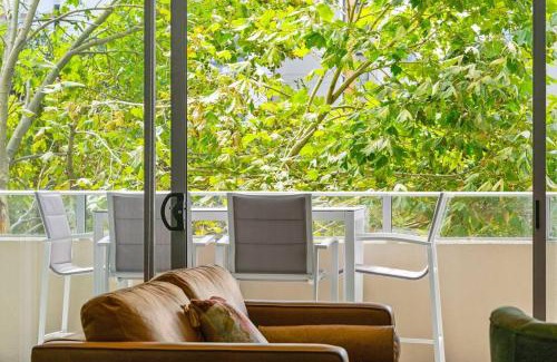 Newcastle Apartment | Elegant Apartment on Honeysuckle - 4-Star, Family Friendly