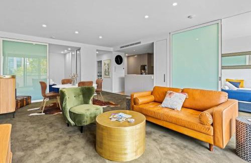 Newcastle Apartment | Elegant Apartment on Honeysuckle - 4-Star, Family Friendly