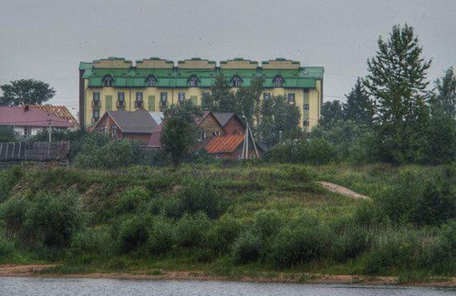 Pskov Apartment | Highly Rated Apartment on Izhorskogo Batalyona with Breakfast