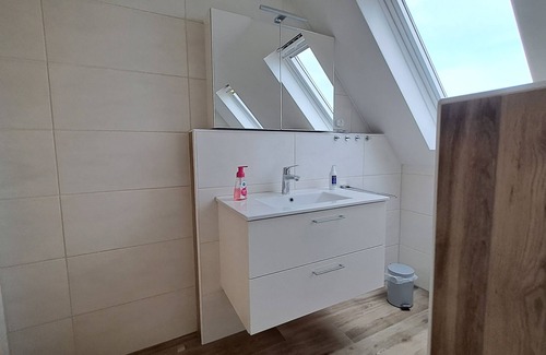 Frickenfelden Apartment | Idyllic Altmühlsee Apartment with Terrace & Wi-Fi Access