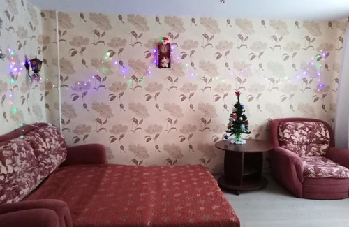 Konakovo Apartment | Oceanfront Apartment on Lenina 5 A with Hot Tub & Breakfast