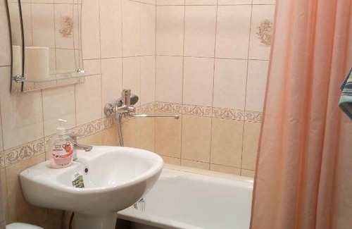 Konakovo Apartment | Oceanfront Apartment on Lenina 5 A with Hot Tub & Breakfast