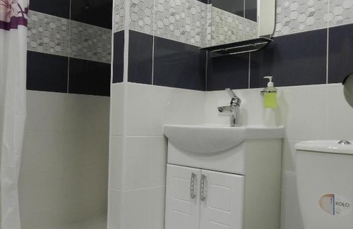 Degtyari Apartment | Top-Rated Apartment on Mstyslavs'ka with Breakfast Included