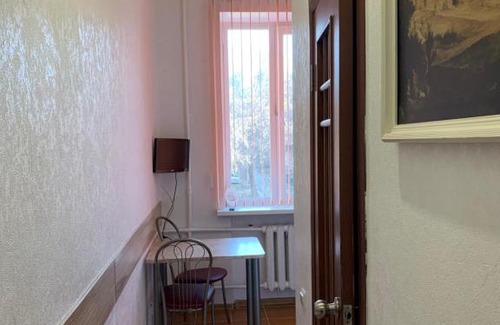 Magnitogorsk Apartment | Cozy Apartment on Oktyabrskaya 16 - Guest Rated 9/10