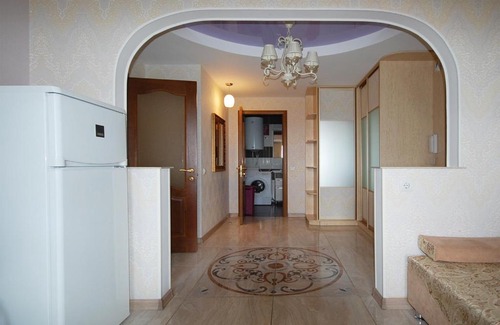 Pervomayskoye Apartment | Comfortable Apartment on Oktyabrskaya Sq with Great Amenities