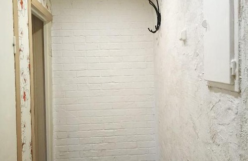 Kandalaksha Apartment | Pet-Friendly Apartment on Pervomayskaya for Budget Travelers