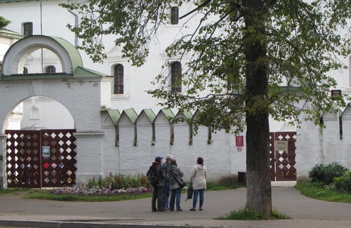 Seletskoe Apartment | Pet-Friendly Retreat at Apartment on Pokrovskaya