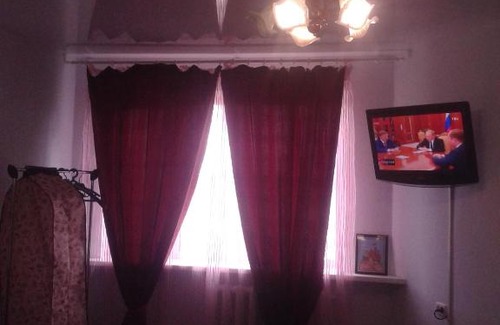 Severomorsk Apartment | Cozy Apartment on Polyarnaya 4 with Hot Tub & Pet Friendly