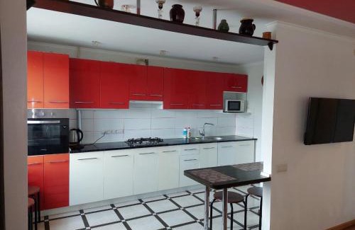 Maliyevtsy Apartment | Family-Friendly Apartment On Pribuzhskaya with 8.5 Rating