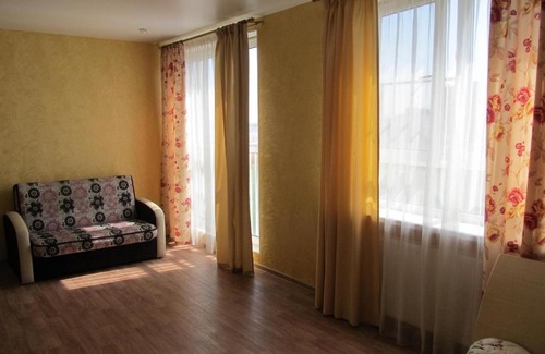 Nizhny Novgorod Apartment | Highly Rated Apartment on Prospekt Gagarina with Hot Tub