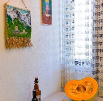 Kutaisi Apartment | Cozy Apartment on Rustaveli Avenue with Kitchen & Family Focus