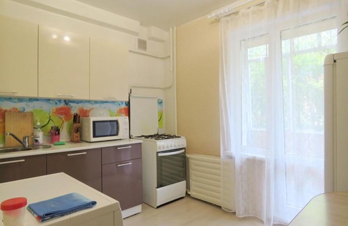 Nizhnyaya Istekayevka Apartment | Pet-Friendly Apartment on Saburova 7 - Rated 9/10 by Guests