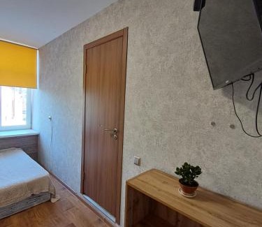 Petrovskoye Apartment | Family-Friendly Apartment on Sumskaya 46 with Breakfast