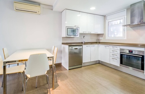 Platja d'Aro Apartment | Beachfront Apartment with Spa & Easy Transport Access