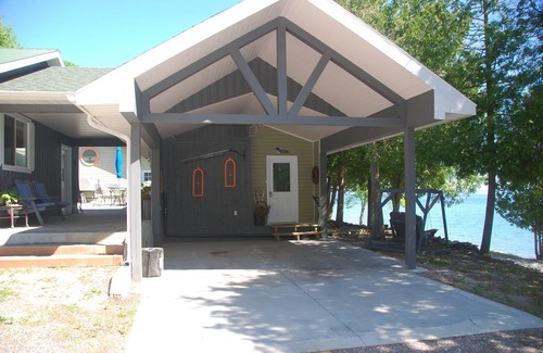 Manitoulin District Apartment | Apartment on the Bay