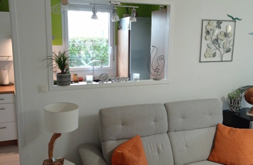 Carpentras Apartment | Ground Floor Apartment in a Secure Residence with Pool