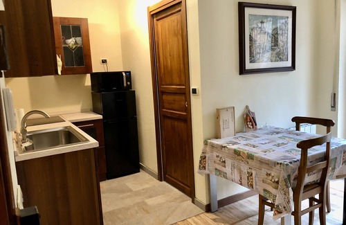 Acceglio Apartment | Cozy Apartment by the Maira River with Kitchen & Breakfast