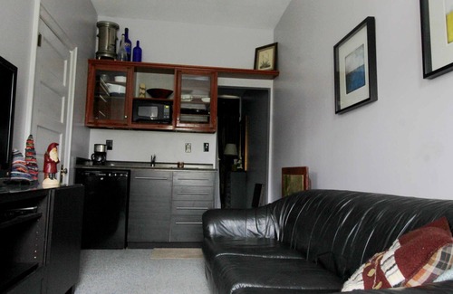 Zelienople Apartment | Top-Rated Apartment on the Park with Ocean View Amenities