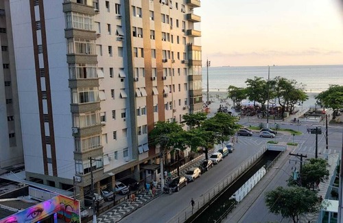Boqueirao Apartment | Beachfront Apartment in Santos: Pet and Child Friendly Stay
