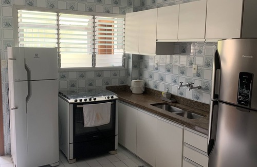Morro do Maluf Apartment | Beachfront Apartment in Pitangueiras - Family & Pet Friendly