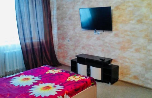 Nizhnekamsk Apartment | Comfortable Apartment on Vakhitova 23 with Breakfast