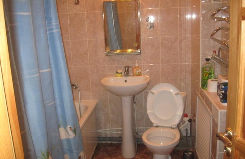 Bryansk Apartment | Top-Rated Apartment on Vali Safronovoy with Accessibility