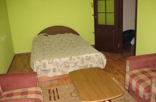 Rivne Apartment | Welcoming Apartment on Vasylya Chervoniya with Hot Tub