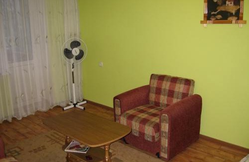 Rivne Apartment | Welcoming Apartment on Vasylya Chervoniya with Hot Tub