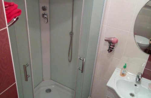 Voronezh Apartment | Top-Rated Apartment on Vladimira Nevskogo with Accessibility