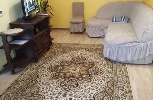 Lutsk Apartment | Pet-Friendly Apartment on Voli Avenue with Hot Tub