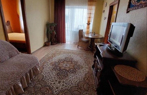 Lutsk Apartment | Pet-Friendly Apartment on Voli Avenue with Hot Tub